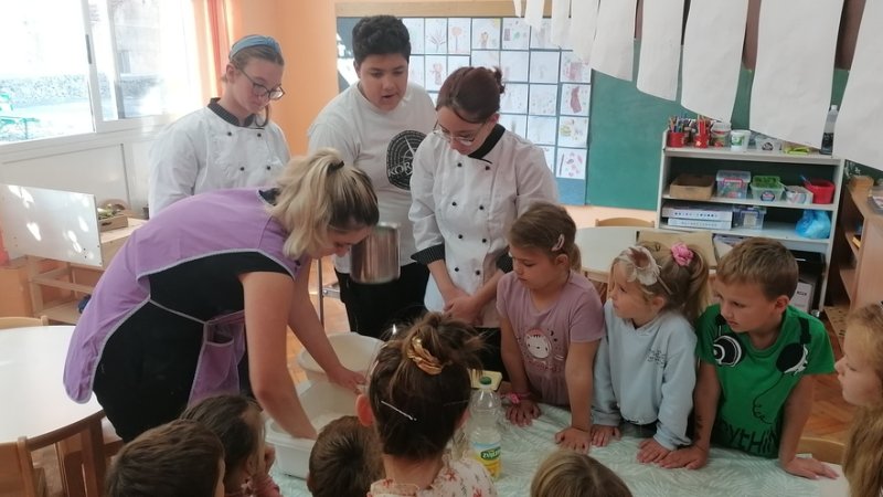 Dani kruha i posjet kuhara Srednje škole Vela Luka