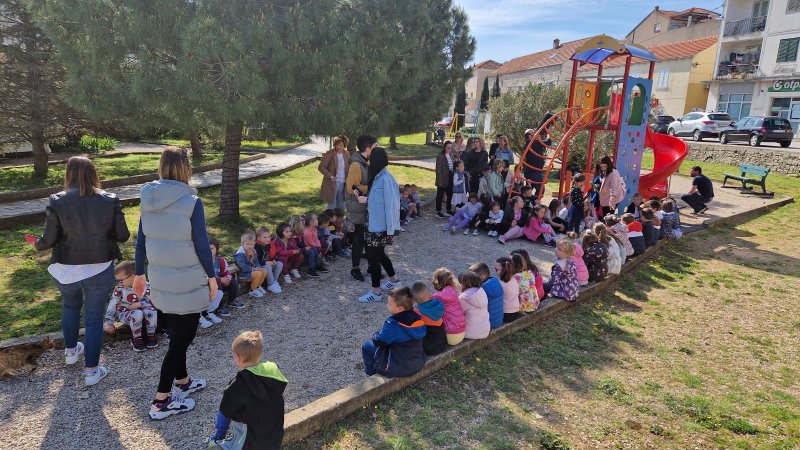 Sudjelovanje na otvaranju Male slobodne kućice za knjige
