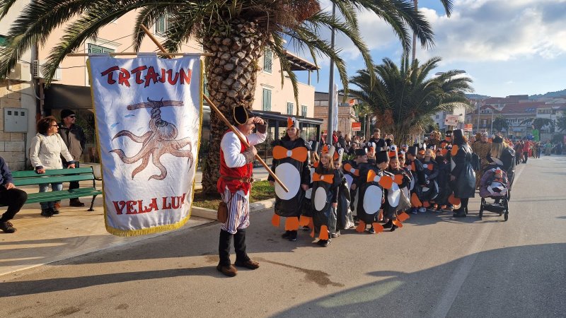 Vrtićarci u povorci na Pokladni utorak