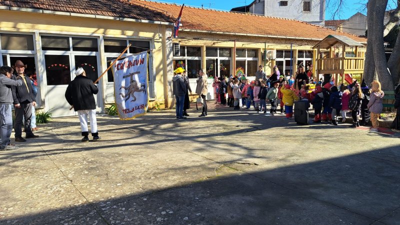Posjet Trtajuna i maškarani party u Žardinu